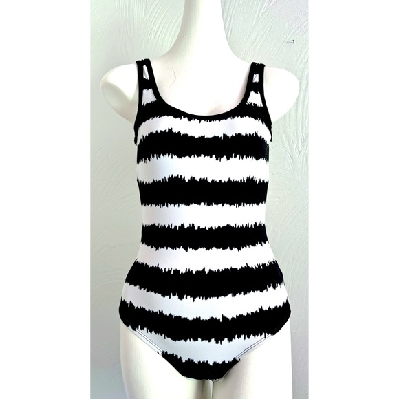 Moving Sale! EUC Michael Kors Zebra Striped Swimwear Size 4 (tag wrong) - Picture 1 of 12